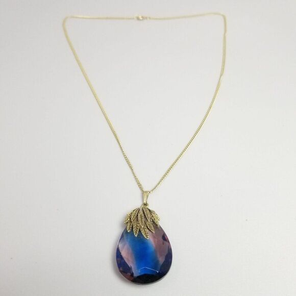 Vintage Blue Purple Glass Drop Shape Pendant Gold Tone Setting and 24 Inch Chain - Picture 6 of 8